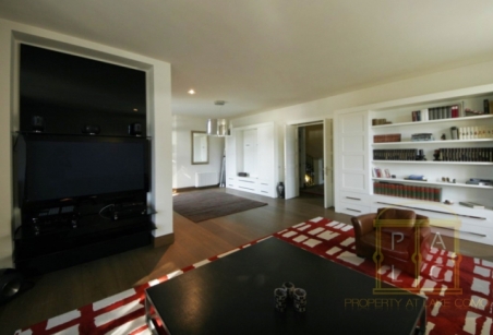 Villa Corinna living